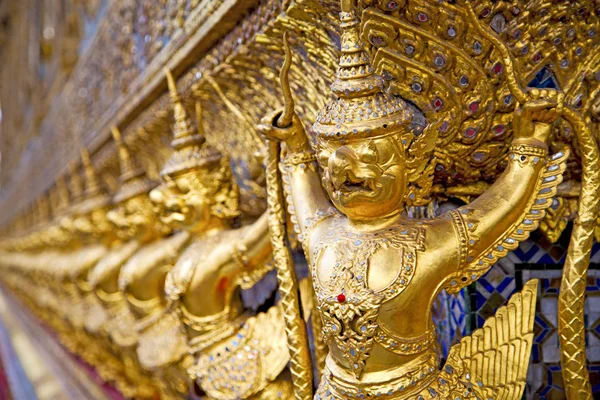 Demone il tempio bangascar asia thailandia astratto — Foto Stock