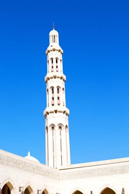 Umman muscat oteli eski Camii Minare ve din gökyüzü temizleyin