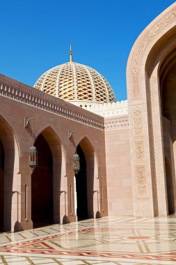 Umman muscat oteli eski Camii Minare ve din gökyüzü temizleyin