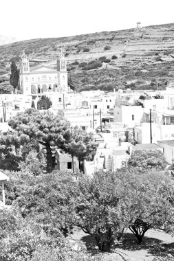    eski ev ve beyaz renk