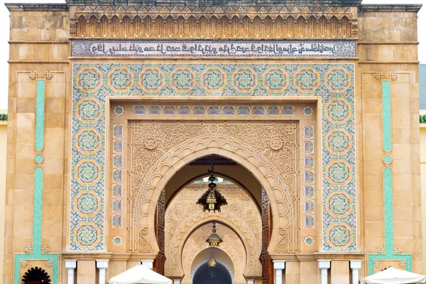 Old door in morocco africa ancien and wall ornate blue — Stock Photo, Image