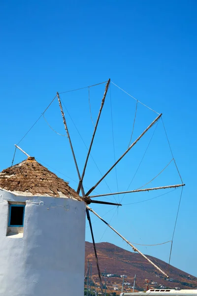 Old mill in santorini greece europe  and the sky — Stock Photo, Image