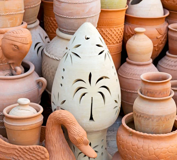 Dans oman muscat le vieux marché de la poterie vente fabrication — Photo