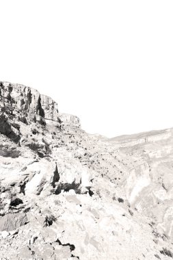 Umman eski dağ gorge ve kanyon derin bulutlu gökyüzü 