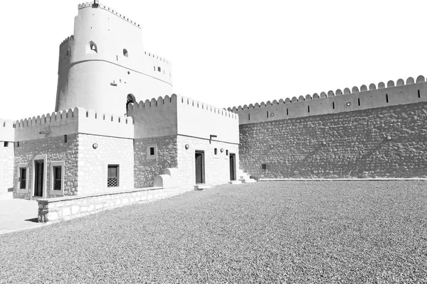 In oman    muscat    the   old defensive  fort battlesment sky a — Stock Photo, Image