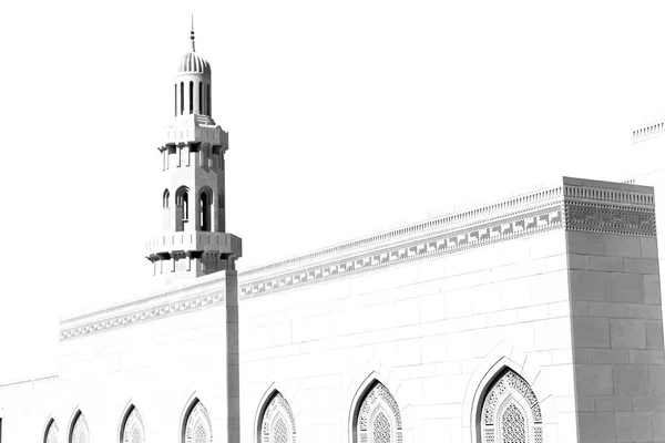 In oman muscat the old mosque minaret and religion in clear sky — Stock Photo, Image