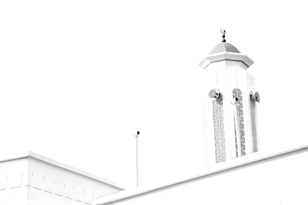 W oman, muscat stary minaret Meczetu i religia w czyste niebo — Zdjęcie stockowe