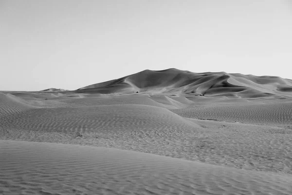 V Ománu starý poušť rub al Kali prázdné čtvrtletí a venkovní — Stock fotografie