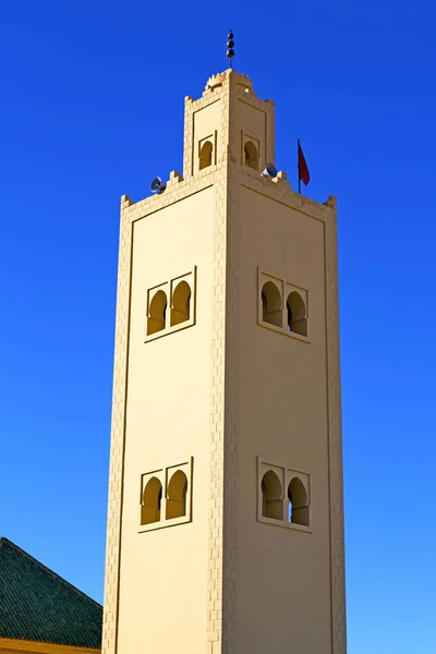 Symbolem historie v Maroku a modré nebe — Stock fotografie