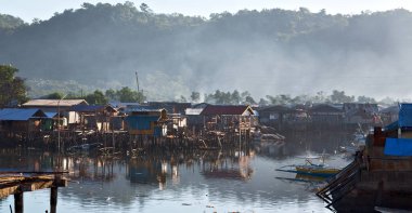  gecekondu yoksul insanlar için evde  