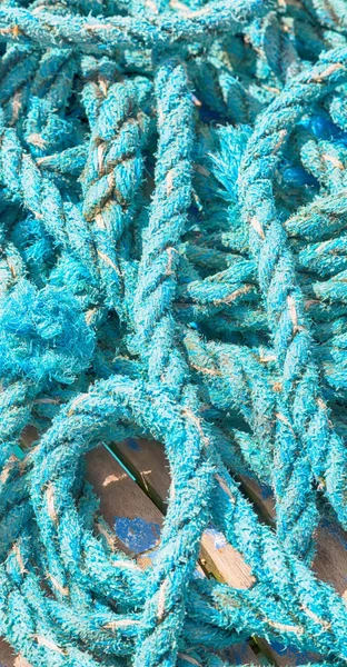 Une corde dans le yacht accessoire bateau — Photo