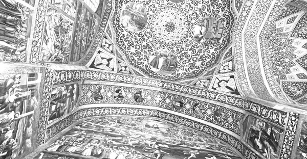 In iran the old      cathedral — Stock Photo, Image