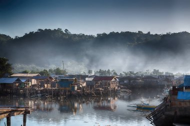  gecekondu yoksul insanlar için evde  