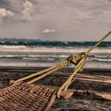 Filipinler görünümünden okyanus plaj ve gökyüzü kavramı Real yakınındaki bir hamak