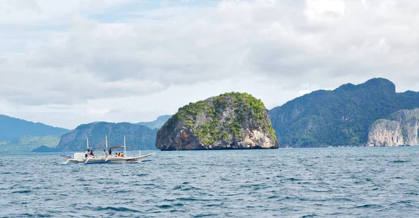 A view from  boat  and the pacific ocean — Stock Photo, Image