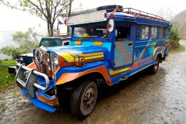 Asya philipphines tipik otobüs  