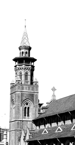 En Sudáfrica antigua iglesia en el centro de la ciudad — Foto de Stock