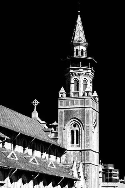 В південній Африці стара церква в центрі міста — стокове фото