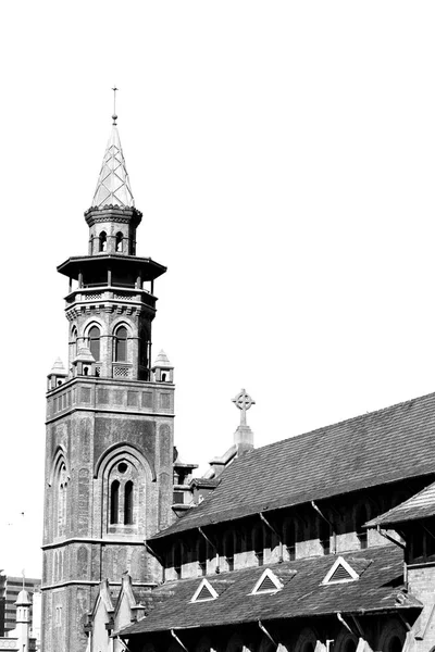 En Sudáfrica antigua iglesia en el centro de la ciudad — Foto de Stock