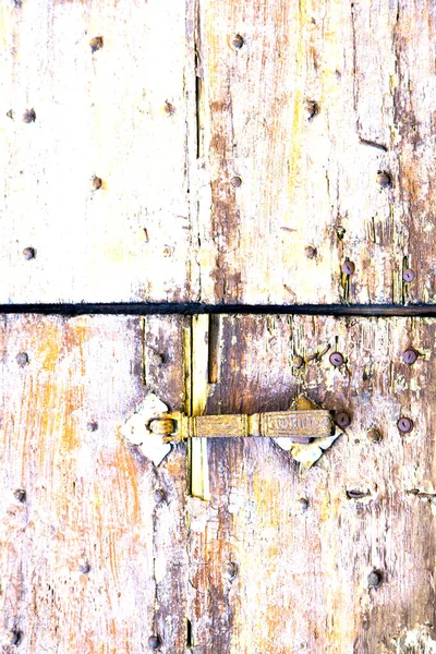 Abstract   rusty brass   italy   azzate — Stock Photo, Image