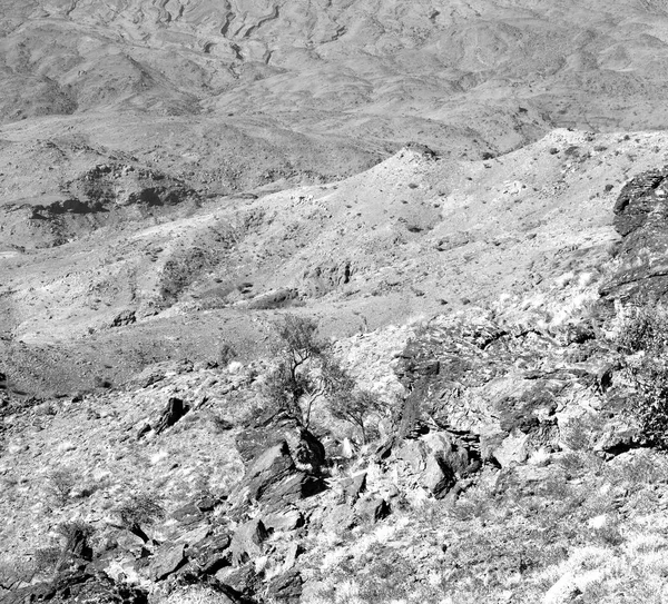 No oman o desfiladeiro velho da montanha e o canyon o céu nublado profundo — Fotografia de Stock