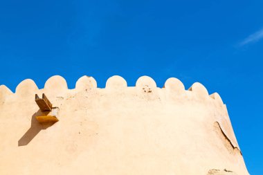 Umman Muscat eski savunma fort battlesment gökyüzü bir