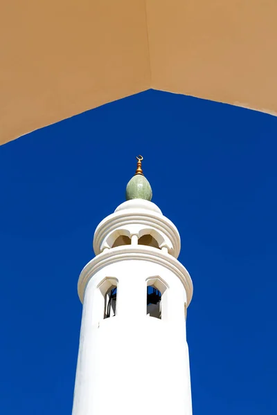 Dans la mosquée oman minaret — Photo