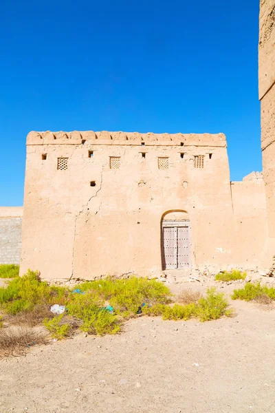 Dans oman muscat le vieux fort défensif battement ciel a — Photo