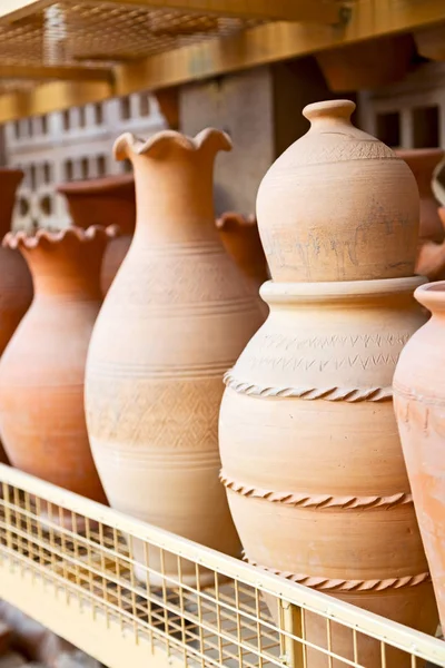 Em oman muscat o antigo mercado de cerâmica venda fabricação — Fotografia de Stock