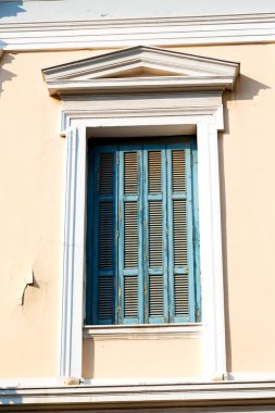 eski beyaz renklerde 