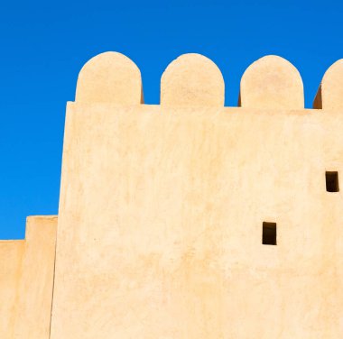 Umman Muscat eski savunma fort battlesment gökyüzü bir