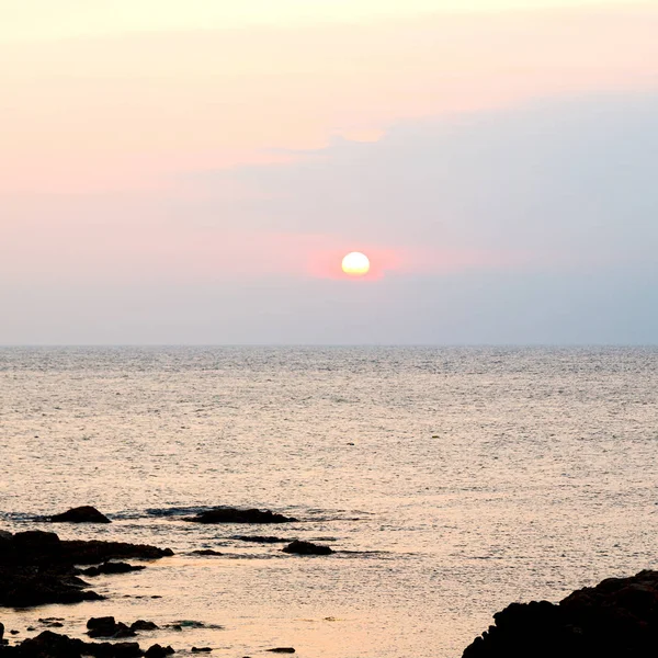 In der untergehenden Sonne — Stockfoto