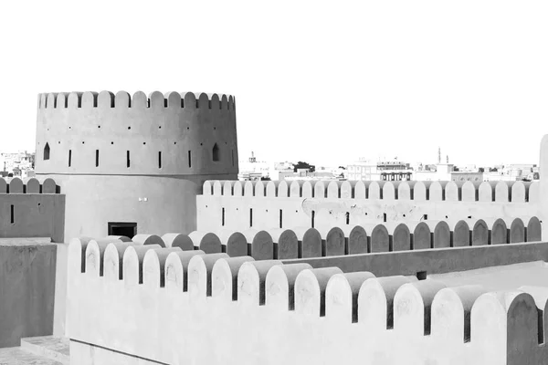 In oman    muscat    the   old defensive  fort battlesment sky a — Stock Photo, Image