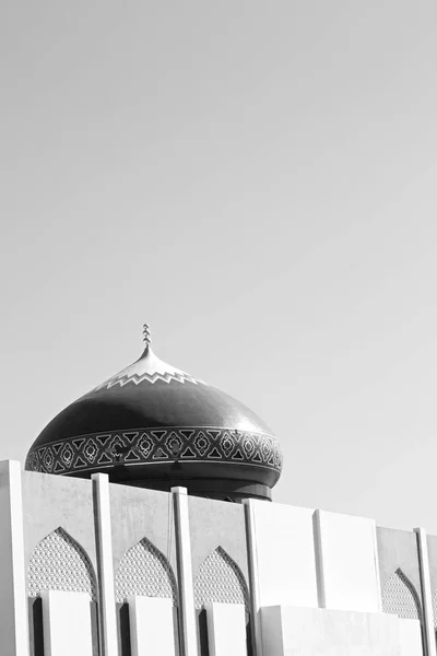 Minaret Religion Dans Ciel Clair Dans Oman Muscat Ancienne Mosquée — Photo