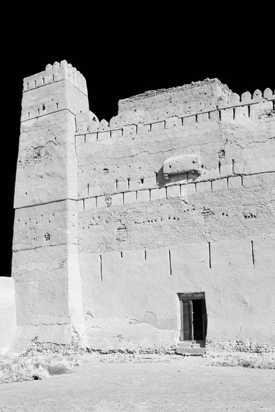 Umman Muscat eski savunma fort battlesment gökyüzü bir