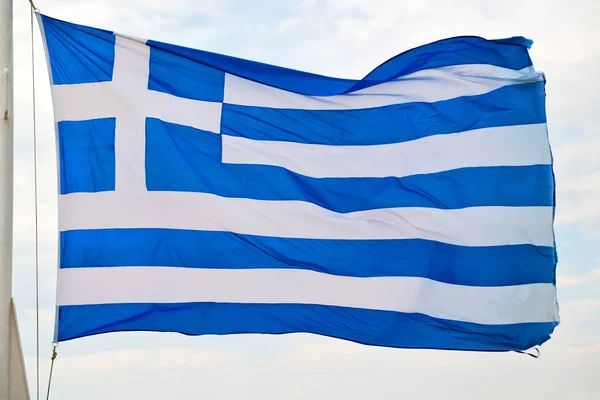 Agitant Drapeau Grec Dans Ciel Bleu Mât Drapeau — Photo