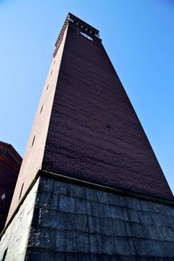 Castellanza eski soyut İtalya'da bir kule çan duvar 