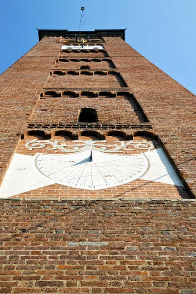 Arsizio old   and church tower  sunny day — Stock Photo, Image