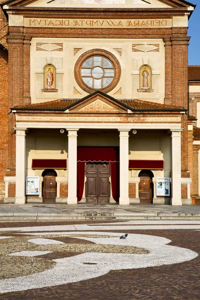 Kirche Parabiago Geschlossen Backsteinturm Bürgersteig Italien Lombardei Alt — Stockfoto