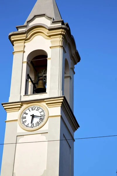 W dzielnicy gorla stary streszczenie Włochy bell r słoneczne — Zdjęcie stockowe