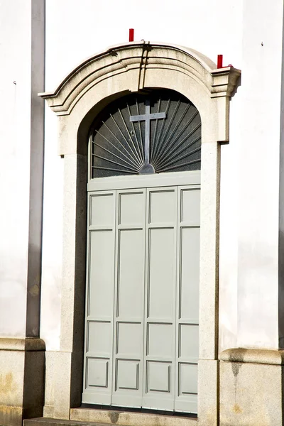Italia lombardía la milano vieja puerta cerrada ladrillo pavem — Foto de Stock