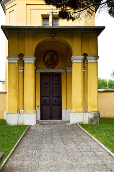 İtalya lombardy vanzaghello eski kilise bric kapalı — Stok fotoğraf