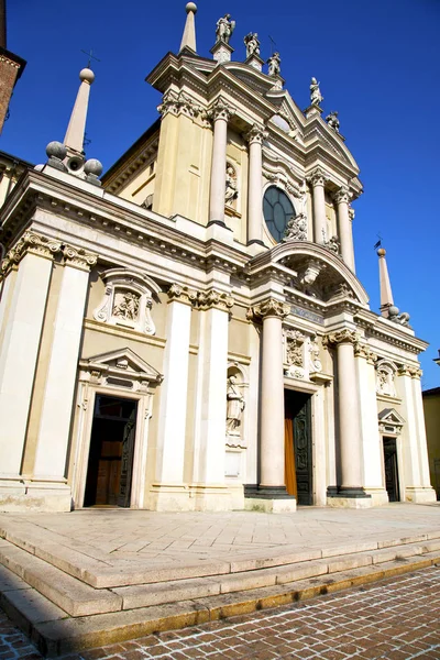 Lombardy Busto Arsizio Stary Kościół Zamknięty Cegła Wieża Chodniku Włochy — Zdjęcie stockowe