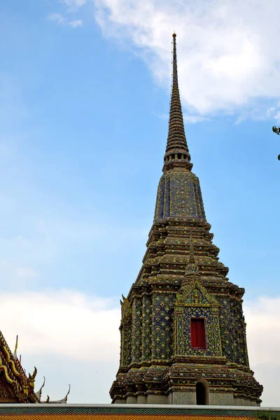 Thailand  bangkok      temple   and  colors religion  mosaic — Stock Photo, Image