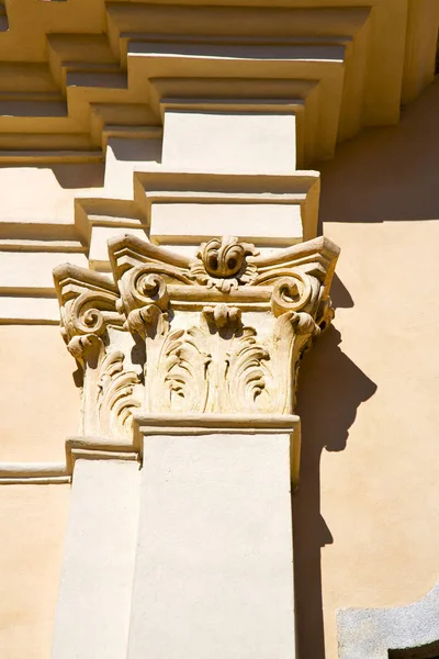 Pared milan italia viejo iglesia concreto doric fondo piedra —  Fotos de Stock