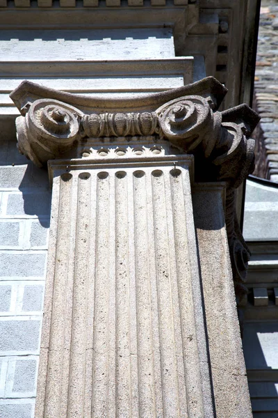 Mauer Mailand Italien alte Kirche Betonmauer doric — Stockfoto