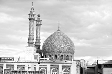 İran ve eski antika Camii minaresi