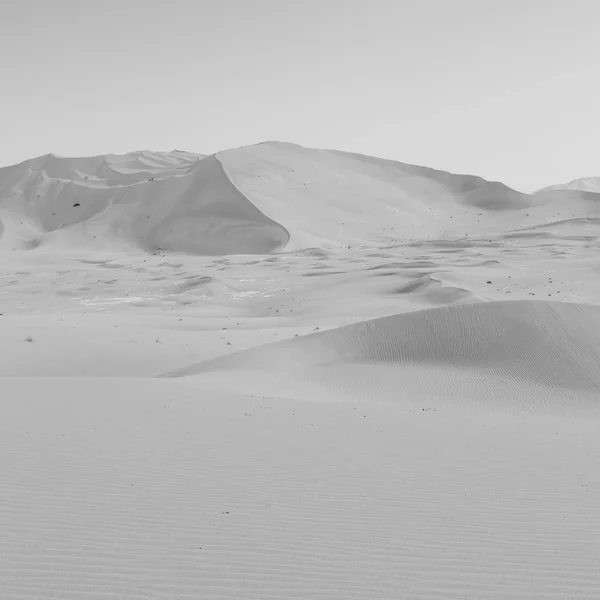 V Ománu starý poušť rub al Kali, vyprahlá pustina a venkovní s — Stock fotografie