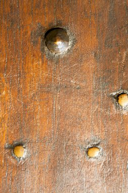  içinde bir mozzate paslı pirinç kahverengi tokmağı kapı çinilerini kapalı