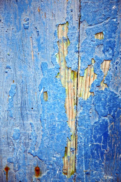 Vernice Spogliata Nella Porta Legno Blu Chiodo Arrugginito — Foto Stock